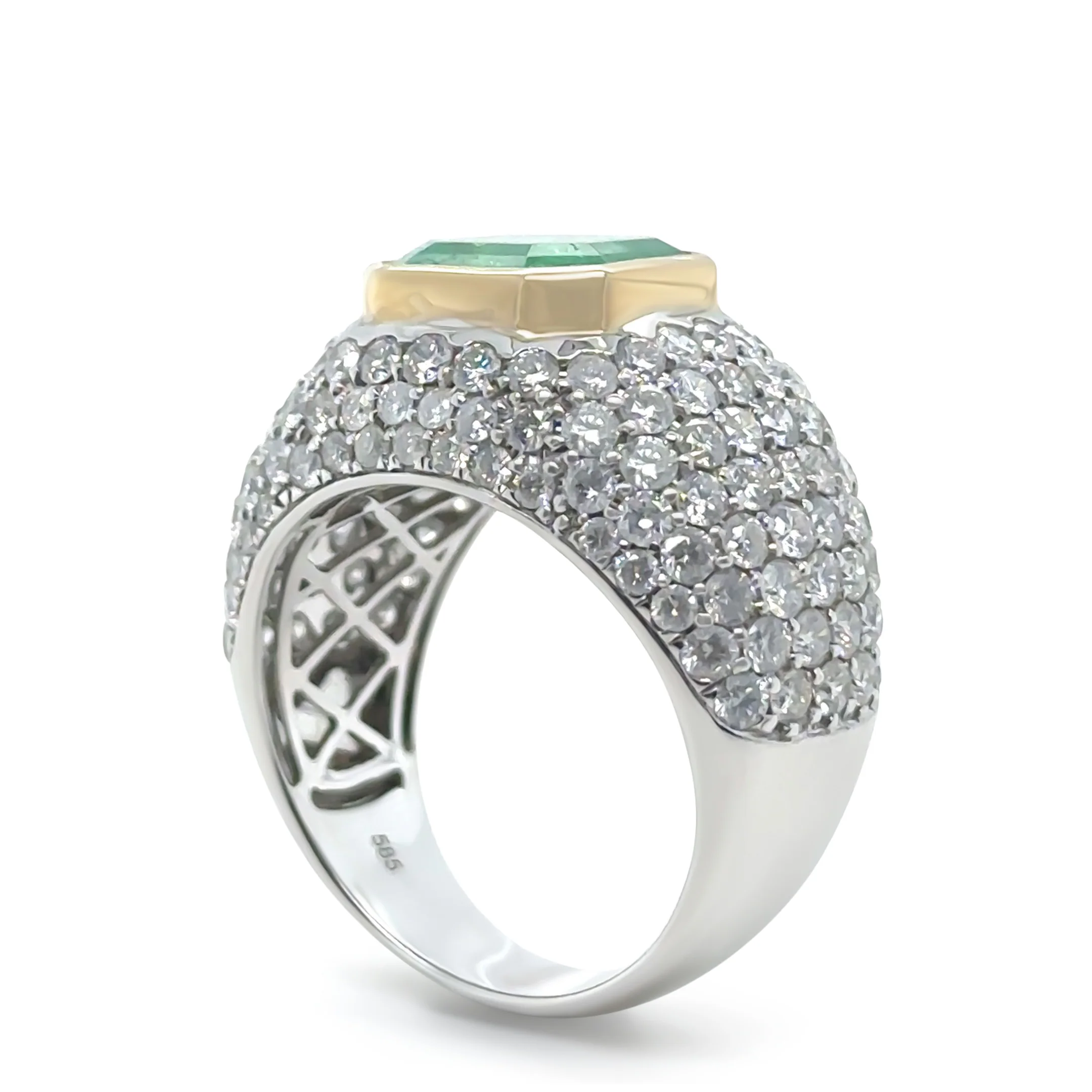 14ct White and Yellow Gold Emerald and Diamond Cocktail Ring 7.78ct - Image 6