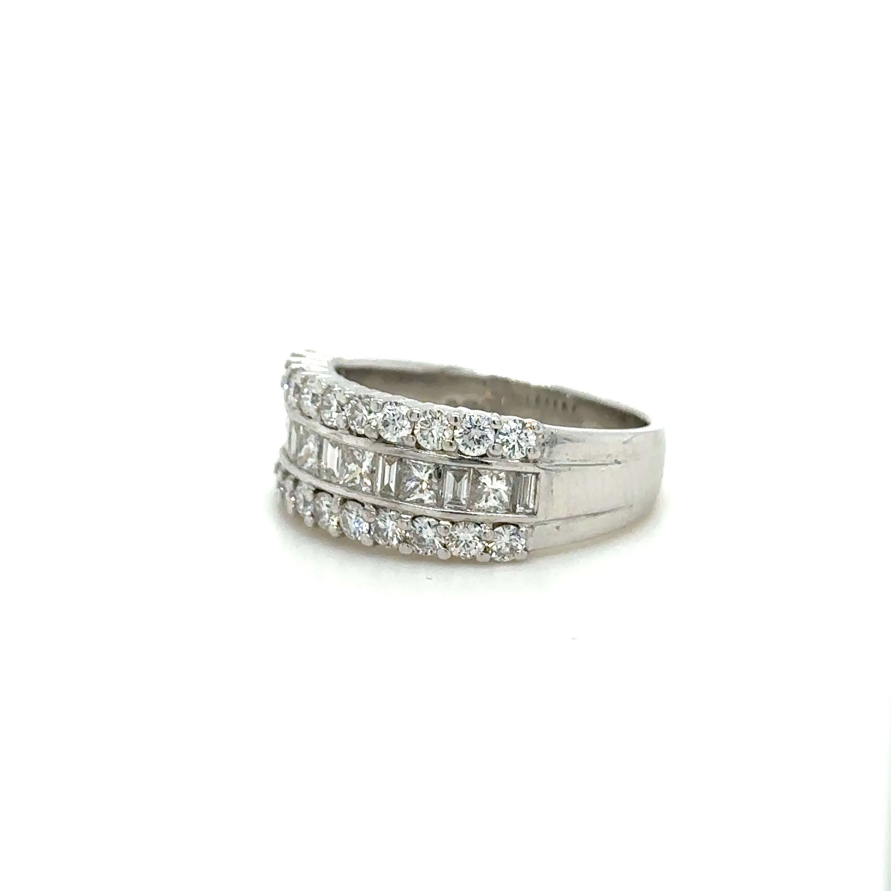 Bespoke Dress Ring 2.6ct - Image 7