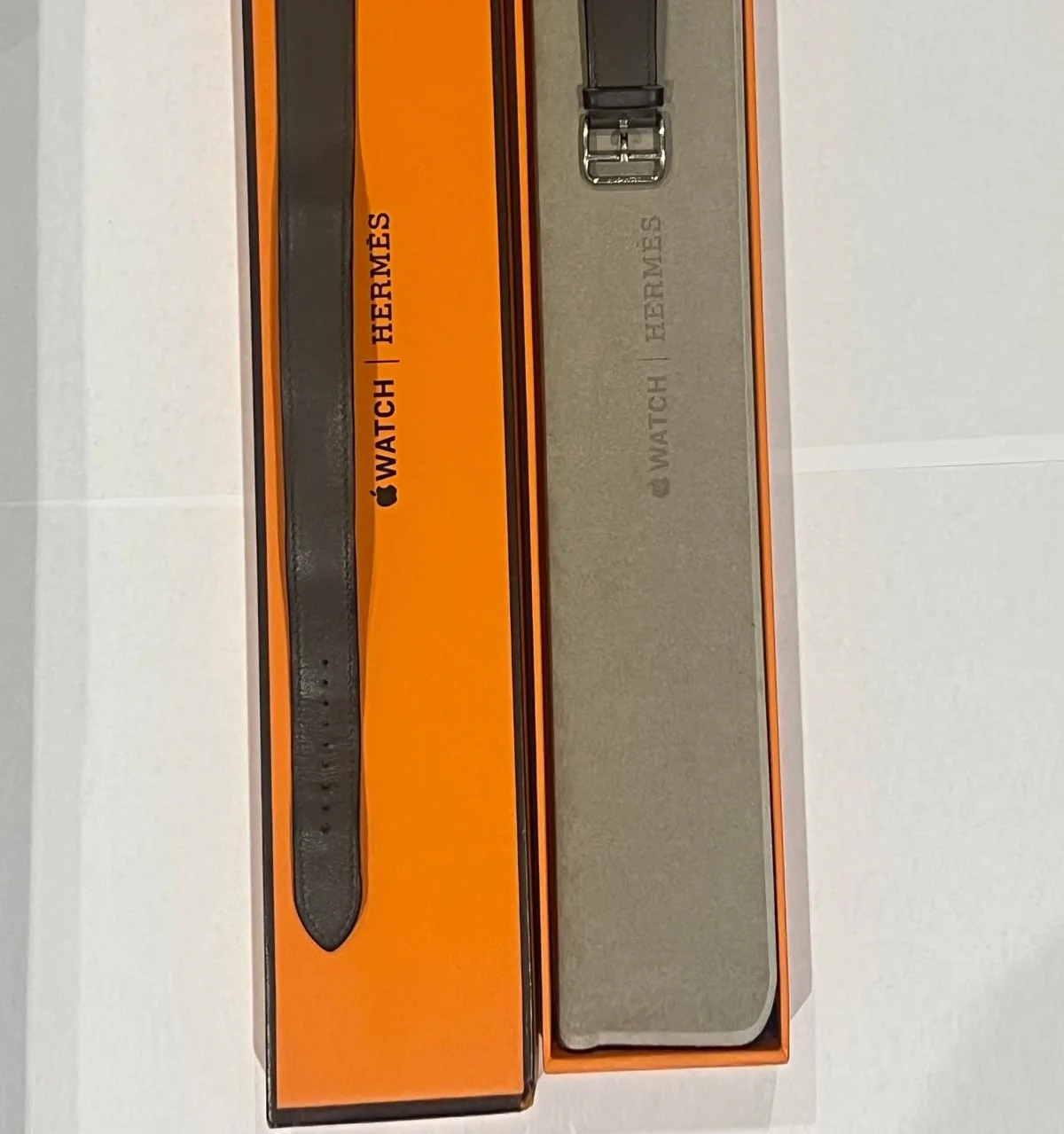Hermès Double Tour 41mm Attelage Apple Watch Band (Black) - Image 6