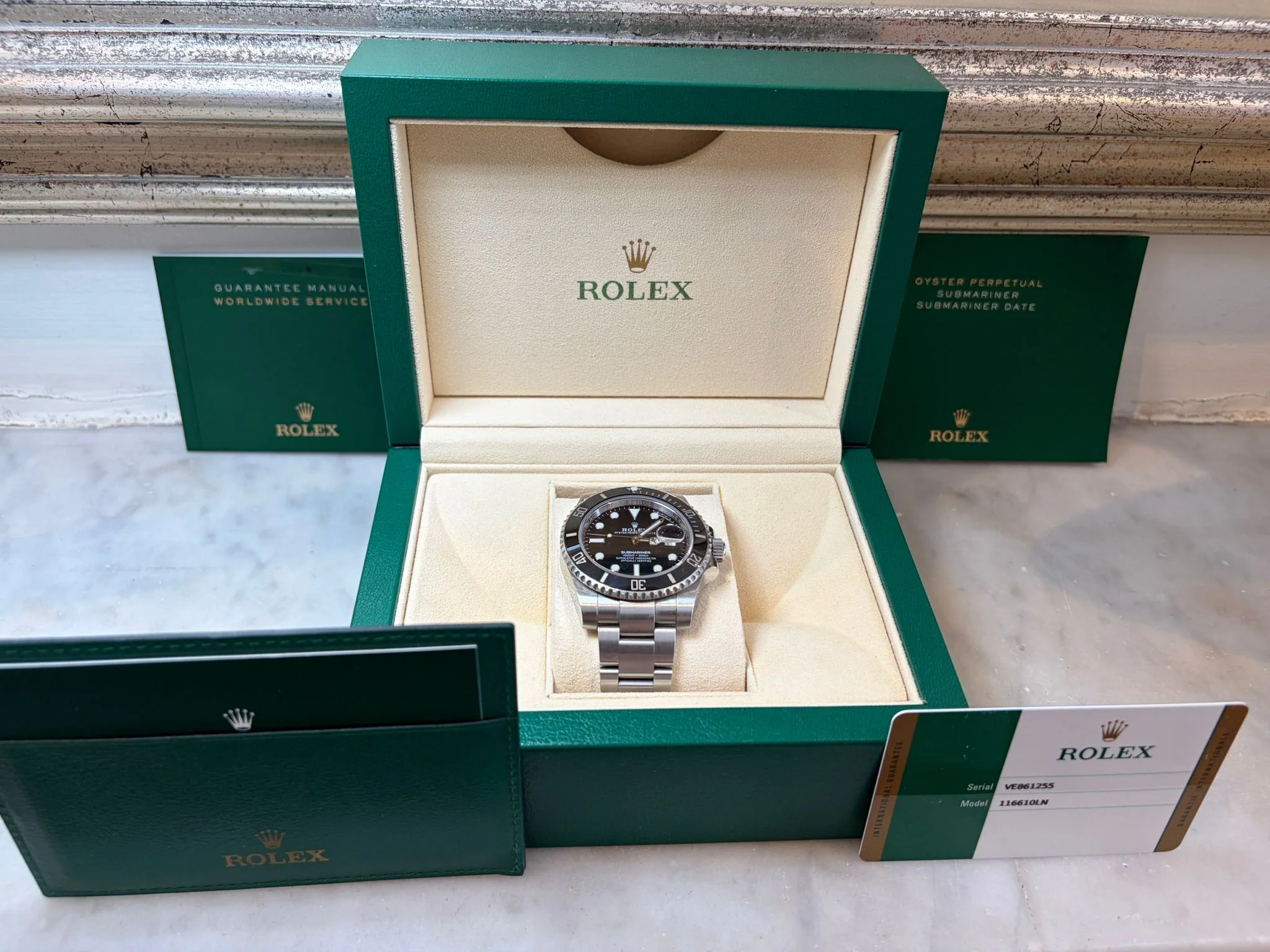 Rolex Oyster Perpetual Submariner Date 2018 - Image 11