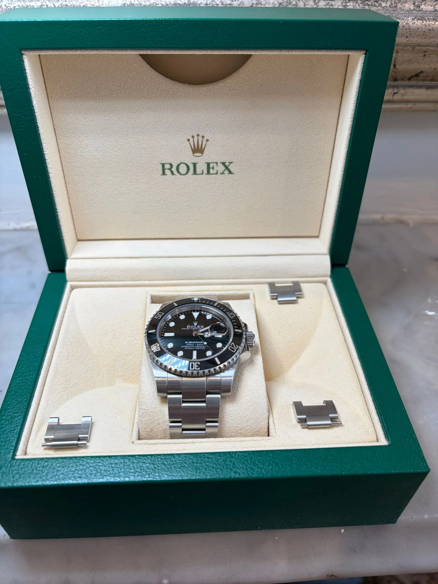 Rolex Oyster Perpetual Submariner Date 2018 - Image 9