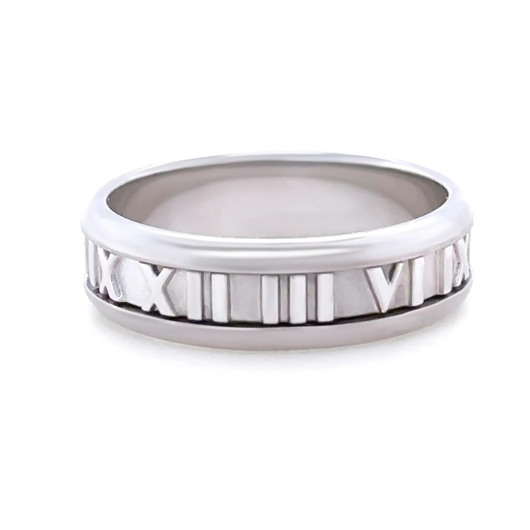 Tiffany & Co 18ct White Gold Atlas Ring 11g - Image 2