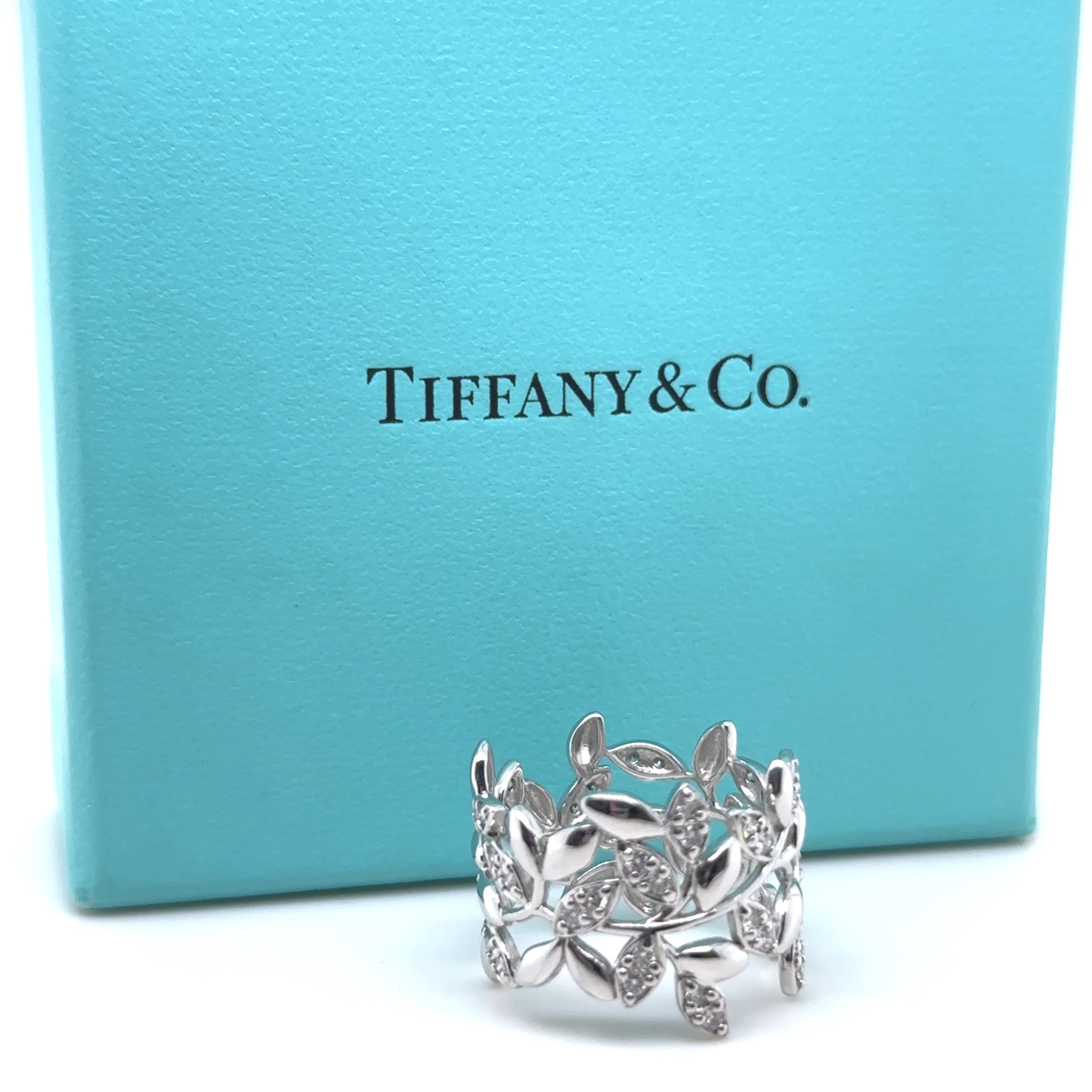 Tiffany & Co 18ct White Gold Olive Leaf Diamond Ring 0.46ct 7.7g - Image 7