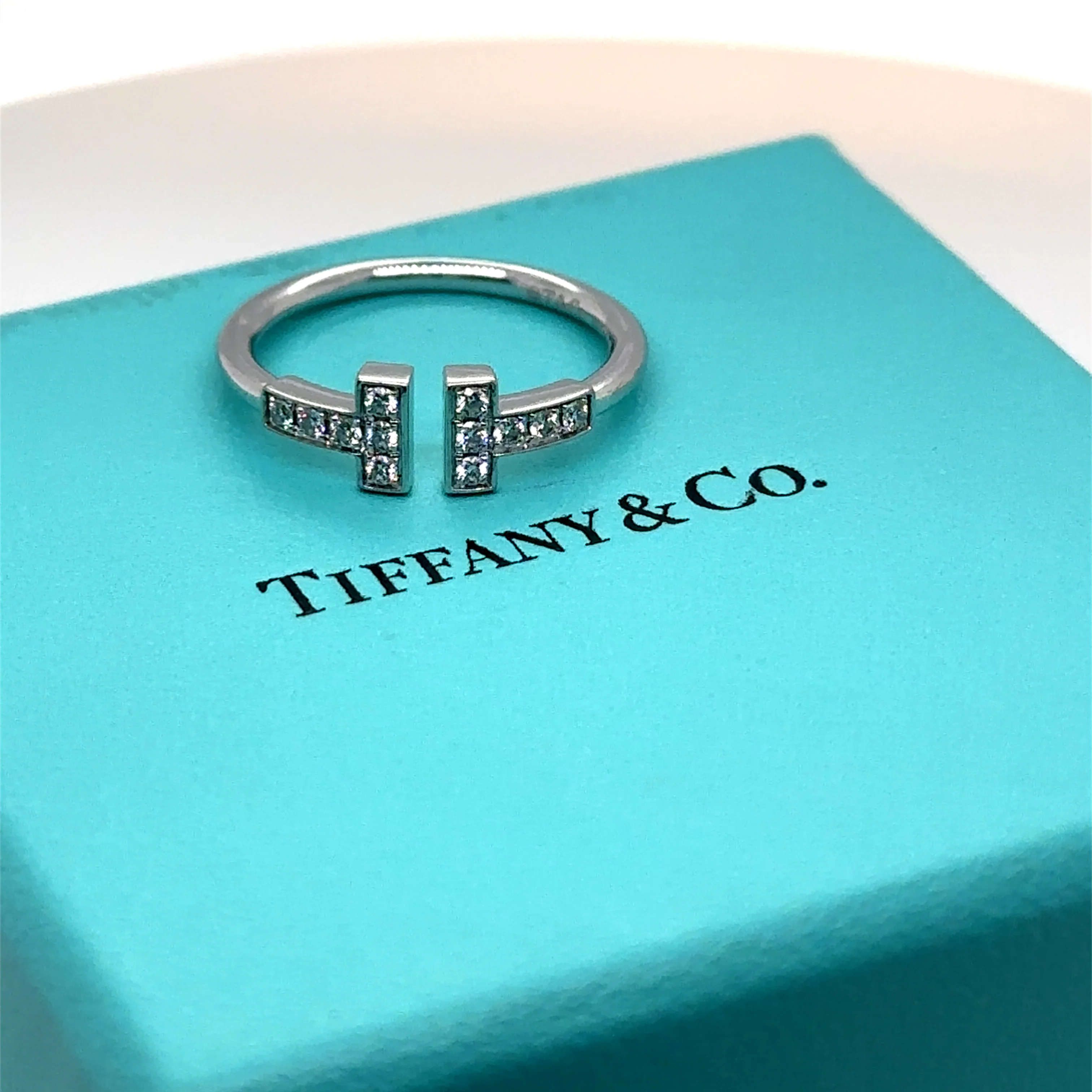 Tiffany & Co. 18ct White Gold T Diamond Wire Ring 0.13ct 2.58g - Image 8