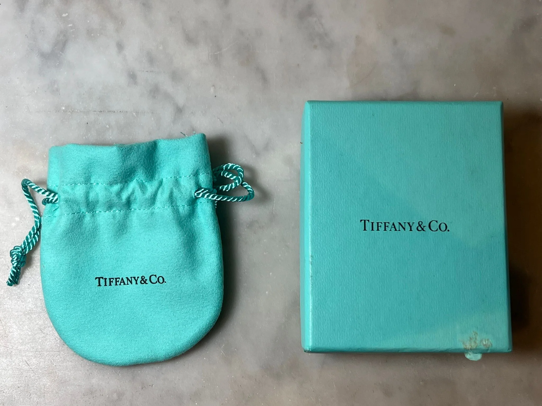 Tiffany & Co 18ct Yellow Gold Elsa Peretti Open Heart Hoop Earrings 12.16g - Image 9
