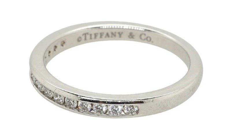Tiffany & Co Platinum Band Diamond Ring 0.17ct - Image 2