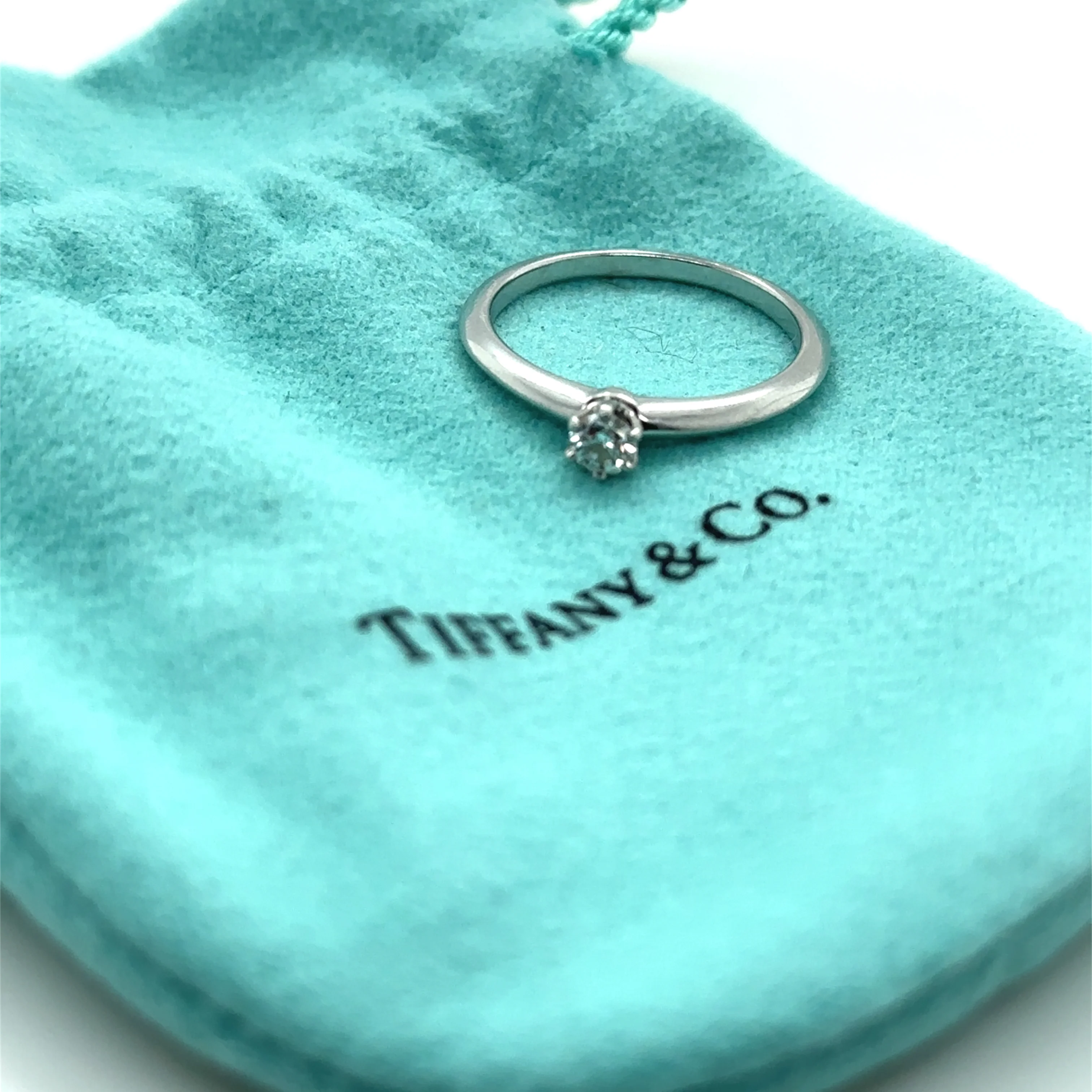 Tiffany & Co. Platinum Diamond Engagement Ring 0.18ct 3.6g - Image 8