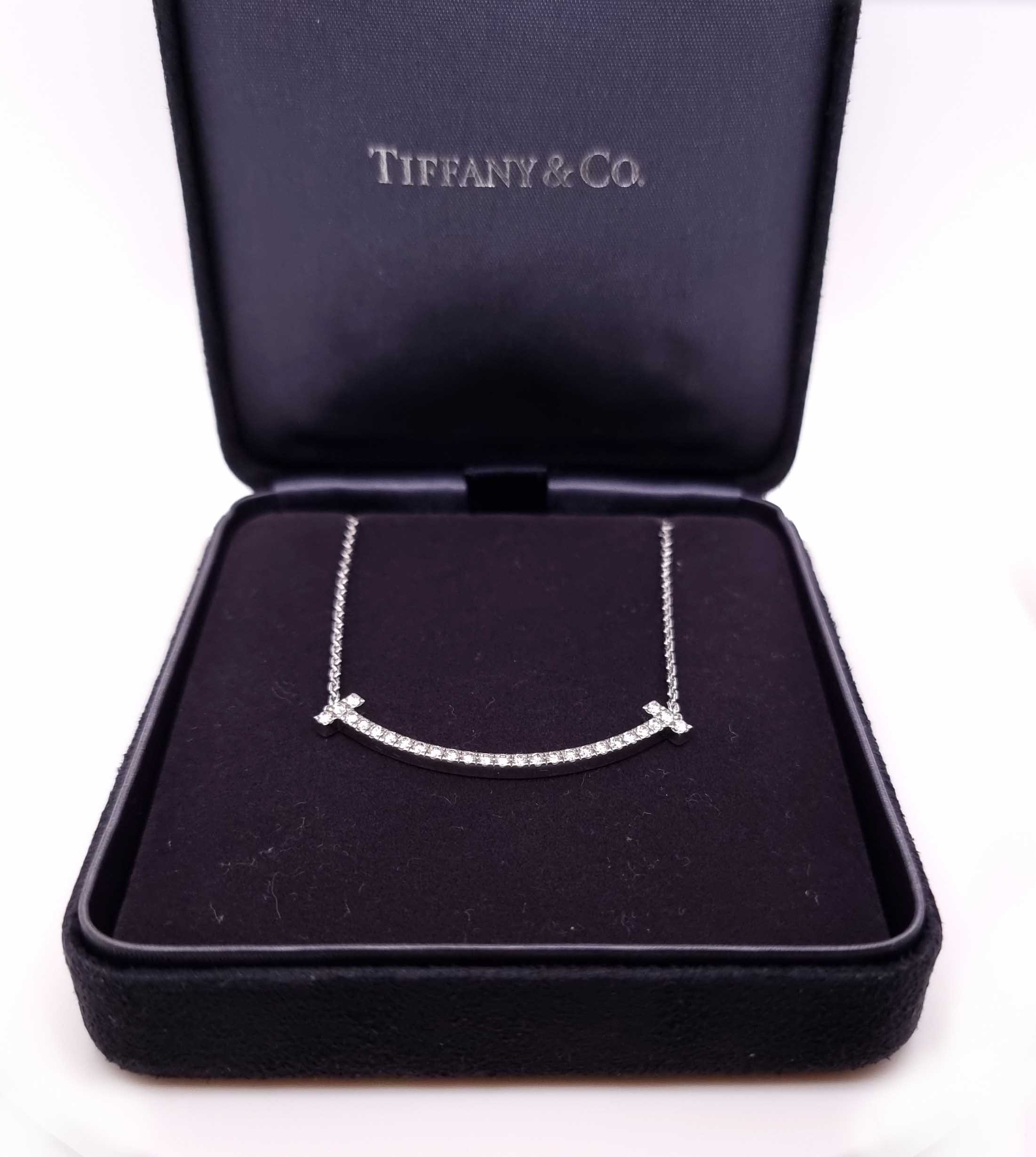 Tiffany & Co T Medium Smile Pendant - Image 4
