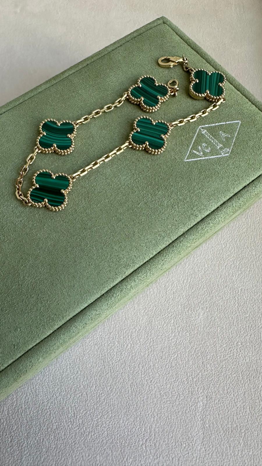 Van Cleef & Arpels 18ct Yellow Gold Vintage Alhambra Bracelet 5 Motifs - Image 8