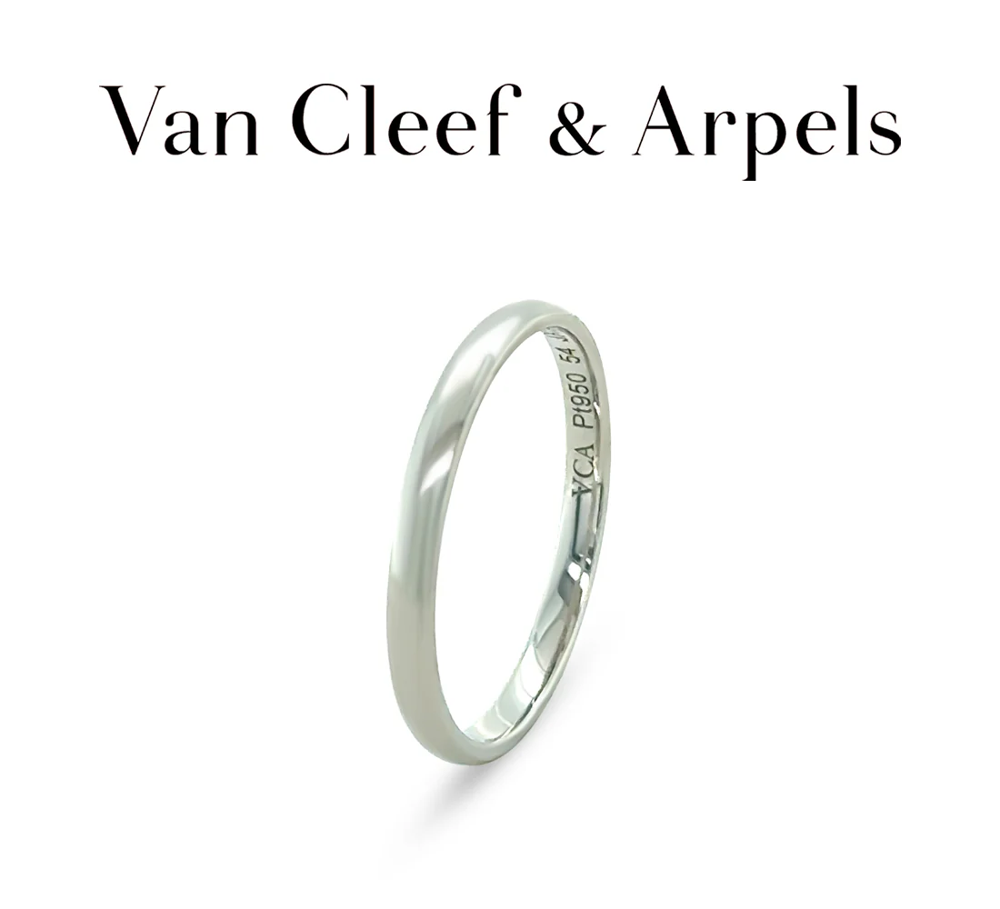 Van Cleef & Arpels Platinum Tendrement Wedding Band 2.44g